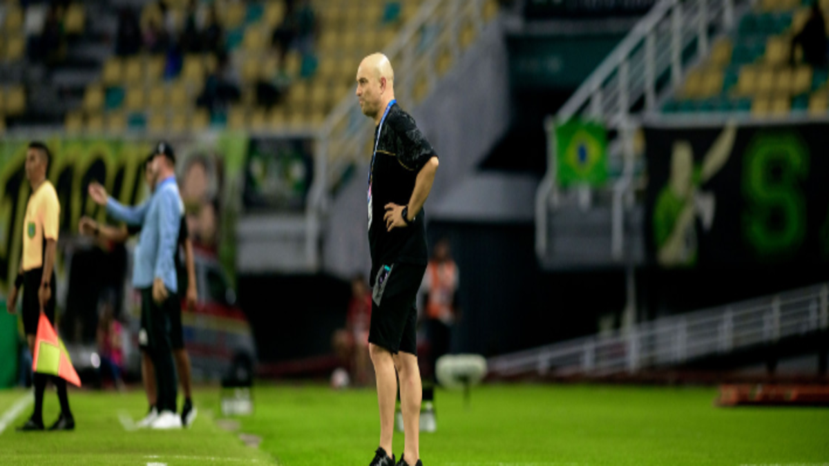 Bernardo Tavares, Pelatih Persebaya Surabaya.