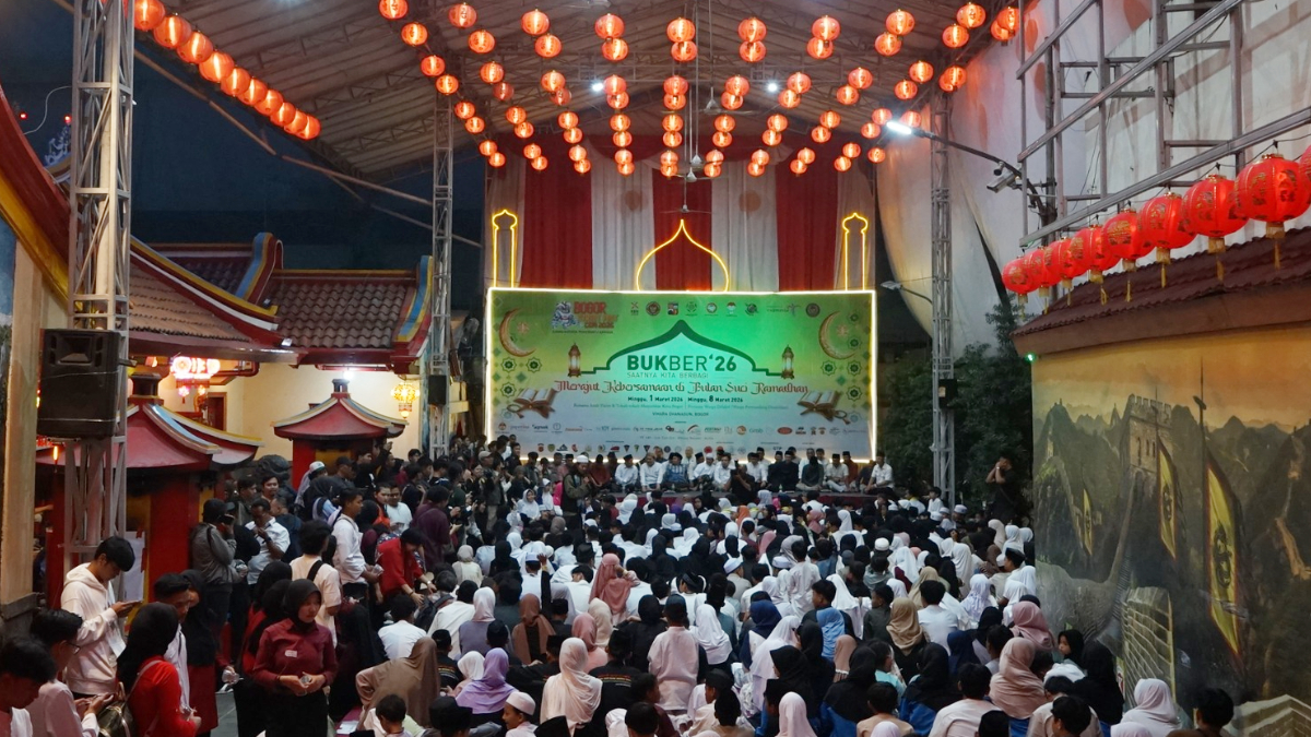 Buka puasa bersama anak yatim di Vihara Dhanagun Kota Bogor, Minggu, 1 Maret 2026.