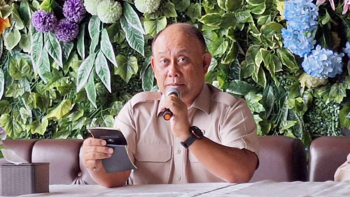 Kepala Badan Gizi Nasional, Prof Dadan Hindayana saat menyampaikan evaluasi dan langkah tegas terhadap SPPG yang bermasalah selama Ramadhan. 