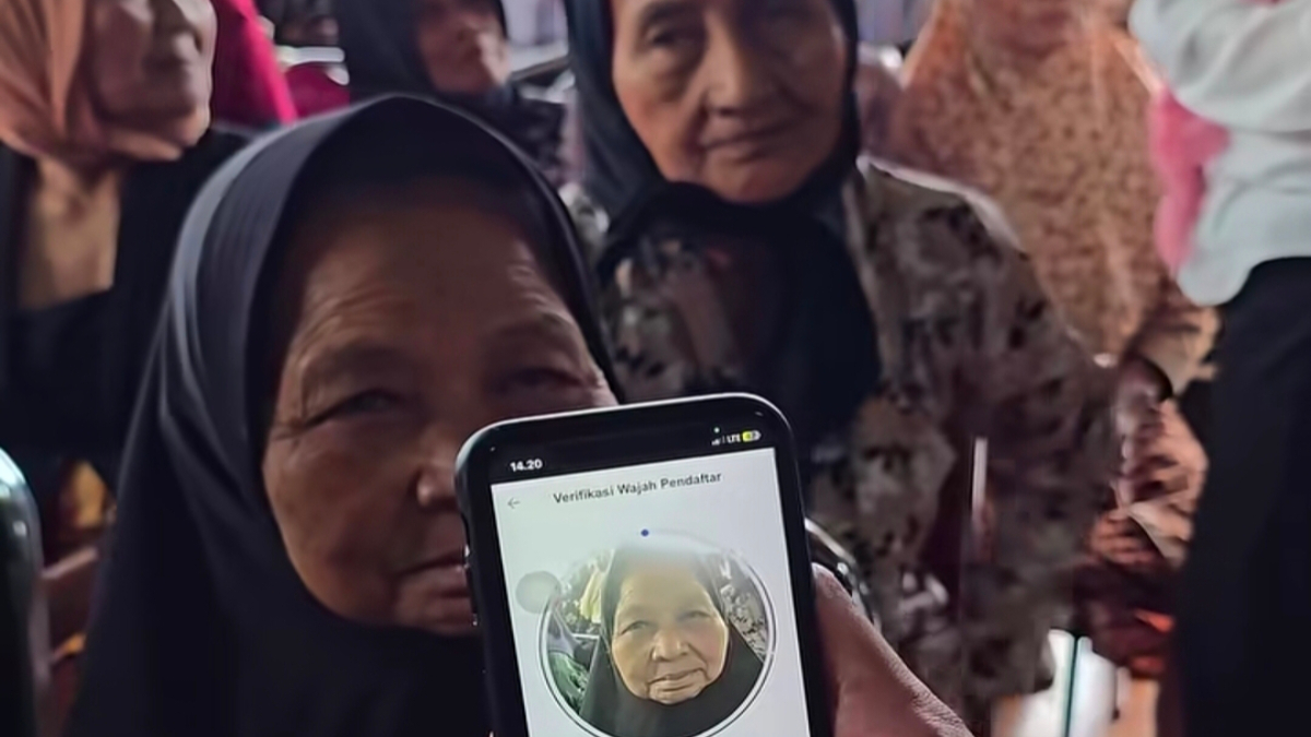 Ilustrasi pengecekan data KPM bansos