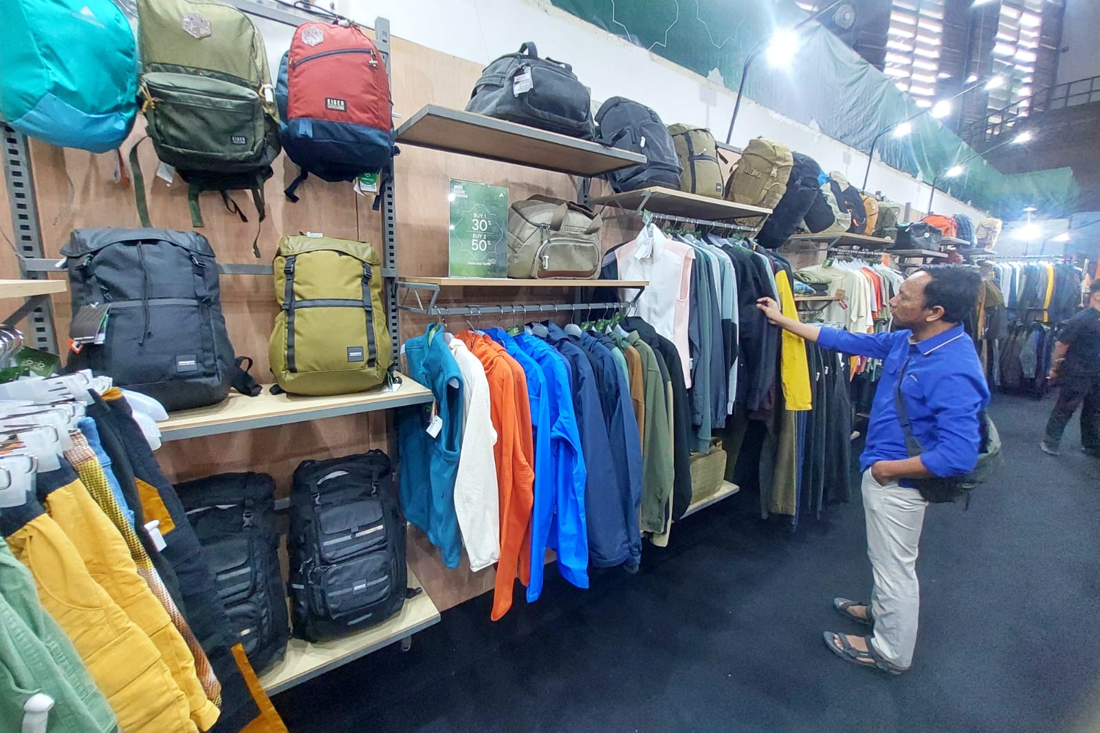 Beragam produk pada program EIGER Bazaar Ramadhan