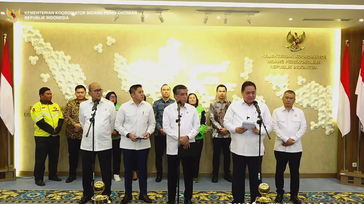Menko Airlangga dalam Konferensi Pers terkait Kebijakan THR, BHR dan Stimulus Hari Raya 2026.