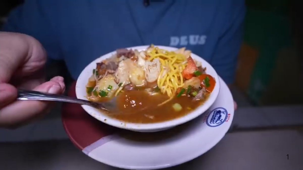 Kuliner Soto Mie Bogor Pak Dulloh