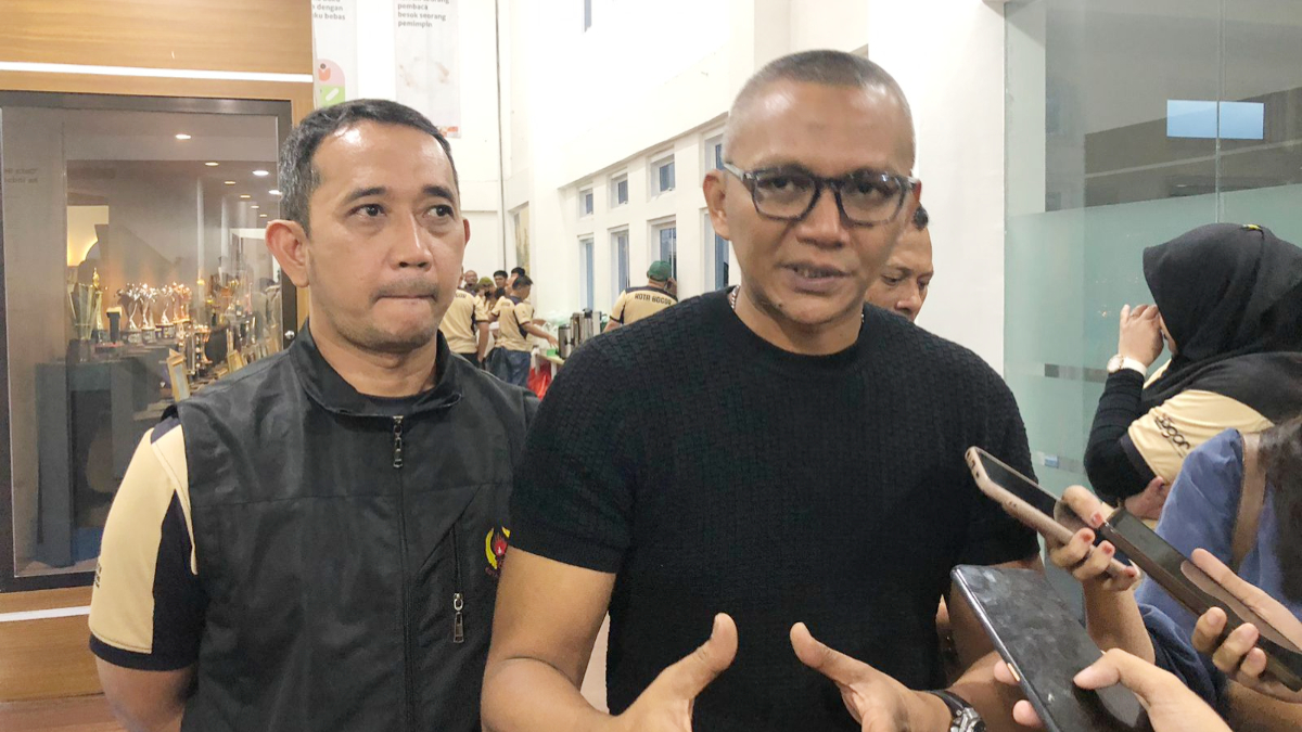 Wakil Wali Kota Bogor, Jenal Mutaqin saat menyampaikan keterangan kepada wartawan.