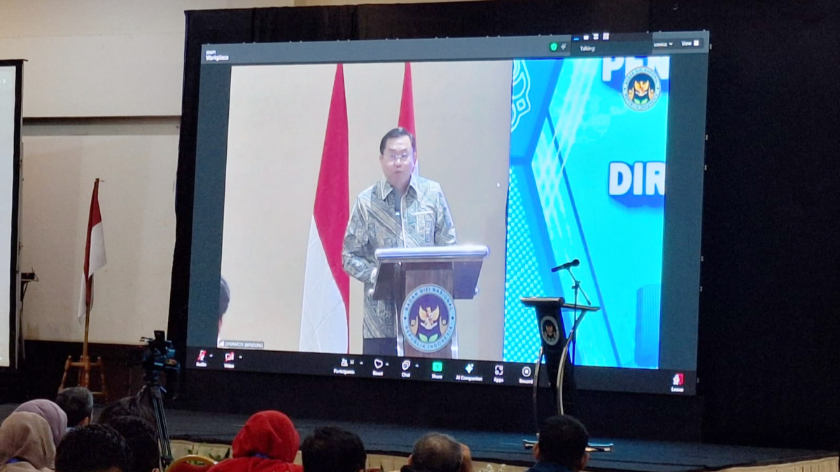 Wakil Kepala BGN Sony Sanjaya memberi arahan saat bimbingan teknis bagi perwakilan SPPG di Padjadjaran Suite Resort and Convention Hotel, BNR, Bogor, Sabtu, 7 Maret 2026.