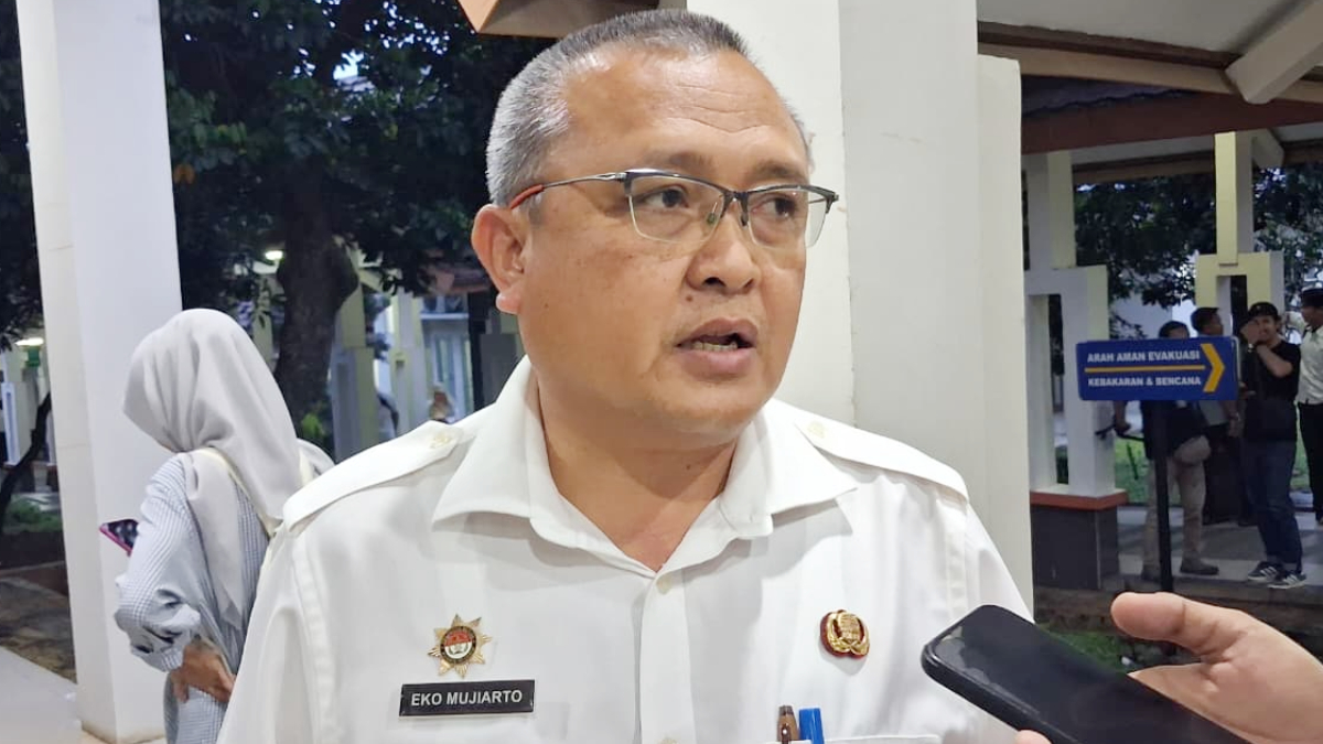 Plt DPTR Kabupaten Bogor, Eko Mujiarto saat menyampaikan keterangan.