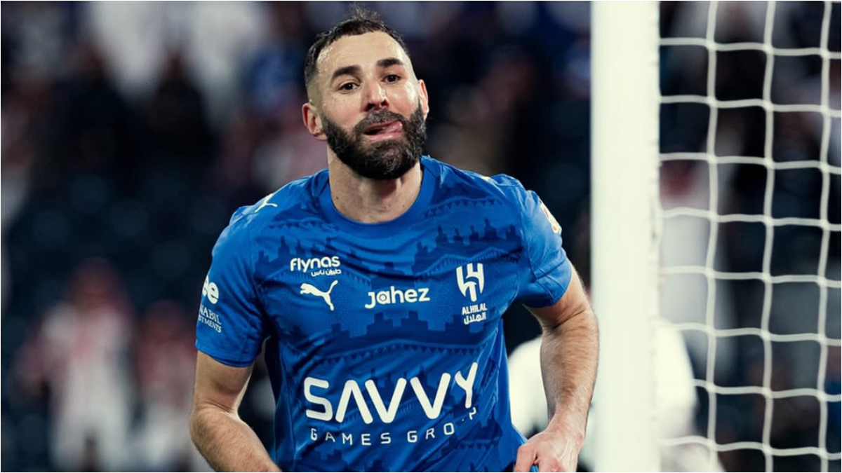 Pemain&nbsp;Al Hilal, Karim Benzema melakukan selebrasi usai mencetak gol ke gawang&nbsp;Al Najma.
