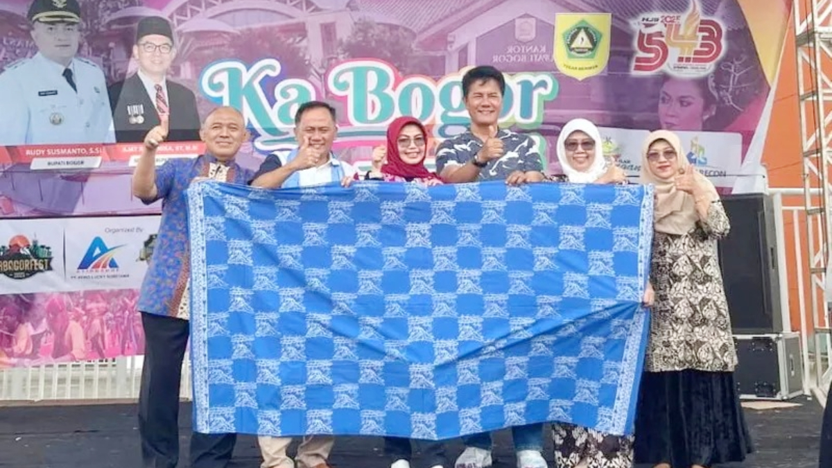 Batik Kemang yang merupakan binaan Prodi Ilmu Komputer Sekolah Pascasarjana Unpak.