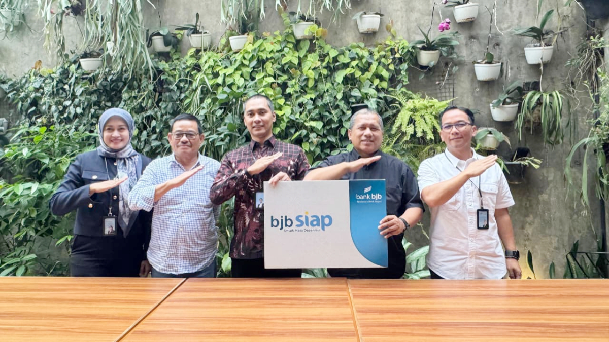 Kolaborasi antara bank bjb dengan Perumda BPR Kuningan dalam memperkuat perencanaan dana pensiun bagi para pegawai.