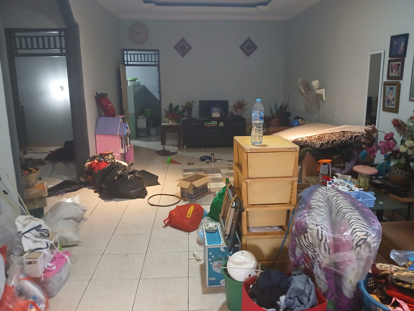 Kondisi rumah penemuan jasad Wanita di Cinere Depok.