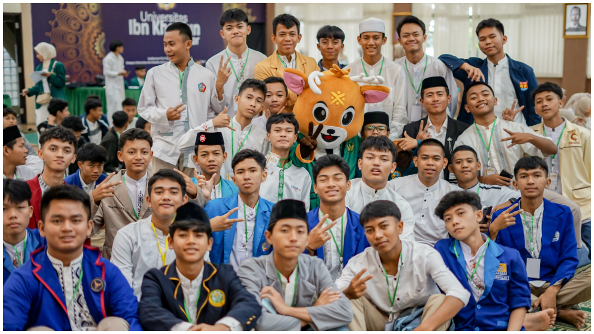 Para Ketua OSIS saat mengikuti Ramadhan Leadership Summit UIKA Bogor.