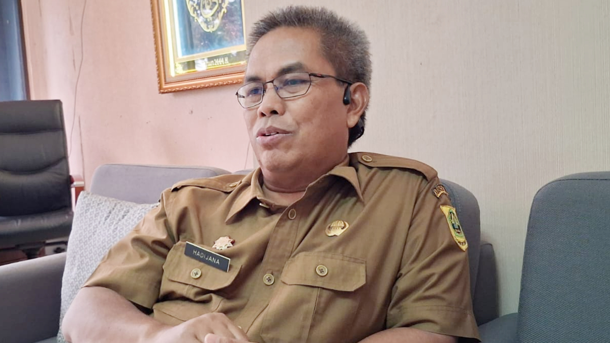 Kepala Dinas Pemberdayaan Masyarakat dan Desa (DPMD) Kabupaten Bogor, Hadijana saat menyampaikan keterangan.