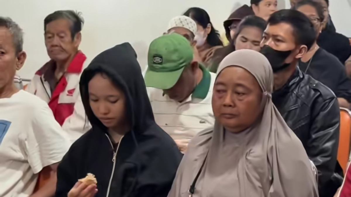 Ilustrasi KPM bansos akan mengambil bantuan pangan beras dan minyak goreng.