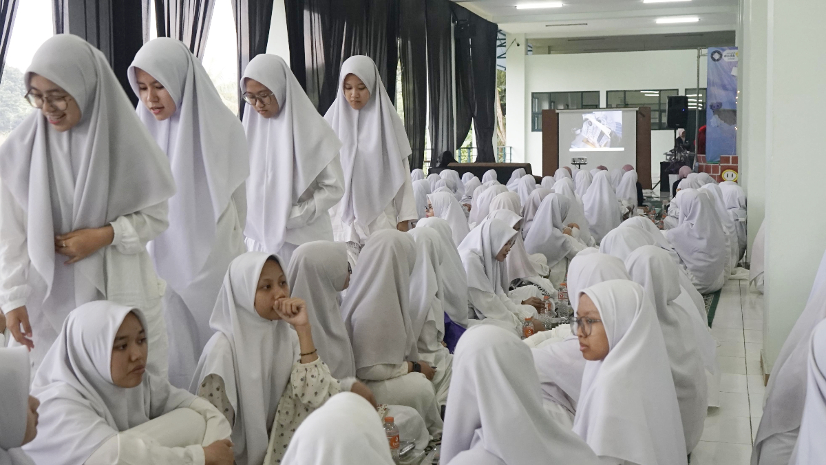 Buka puasa bersama menjadi salah satu agenda penutup Mosdate 8.0. di SMAIT Ummul Quro Kota Bogor