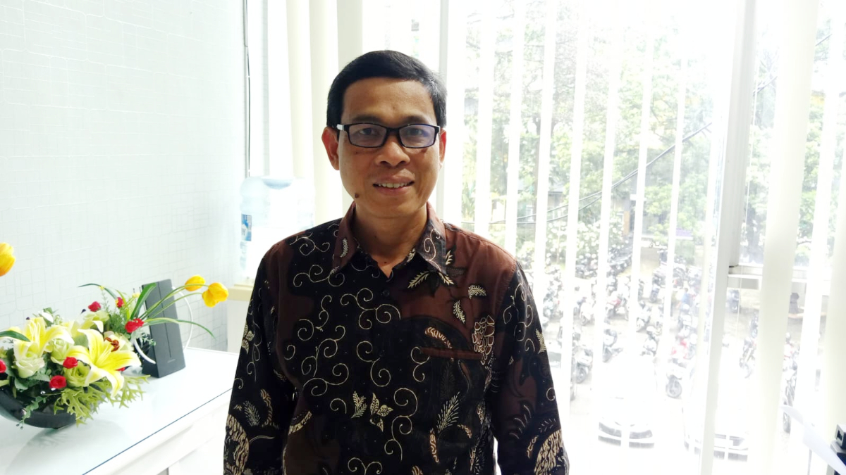Ketua Prodi Doktor Manajemen Pendidikan Sekolah Pascasarjana Universitas Pakuan, Suhendra ditemui di ruang kerjanya.