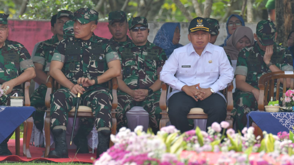 Penutupan TMMD ke-127 di Kota Depok turut dihadiri Wali Kota Depok Supian Suri.