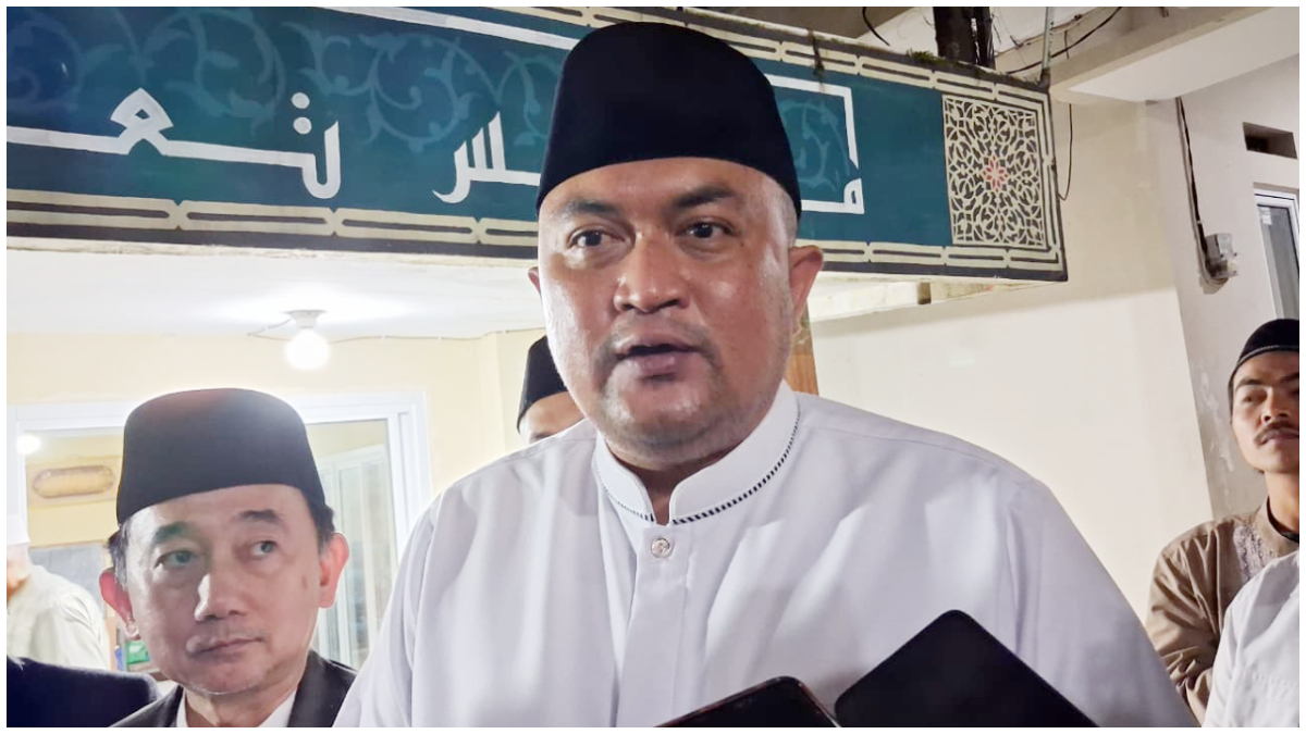 Bupati Bogor, Rudy Susmanto saat dimintai keterangan oleh Radar Bogor soal pelaksanaan Salat Idul Fitri di Stadion Pakansari.