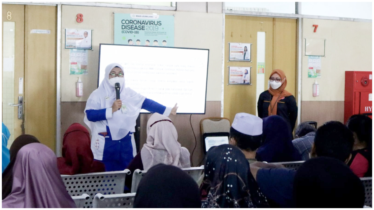 Edukasi kesehatan mengenai pencegahan campak pada orang dewasa serta pentingnya menjaga kebersihan tangan oleh RSUD R Moh Noh Nur.