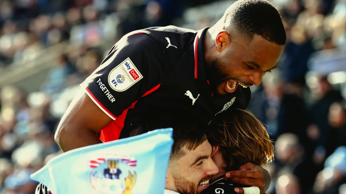 Para pemain Southampton FC berselebrasi saat lawan Coventry City, Sabtu 14 Maret 2026.