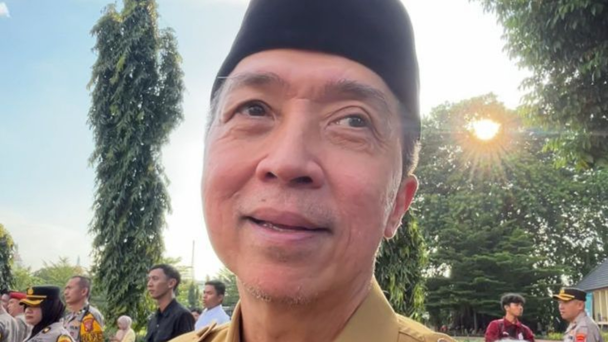 Wali Kota Bogor Dedie A Rachim saat menyampaikan keterangan kepada wartawan. 