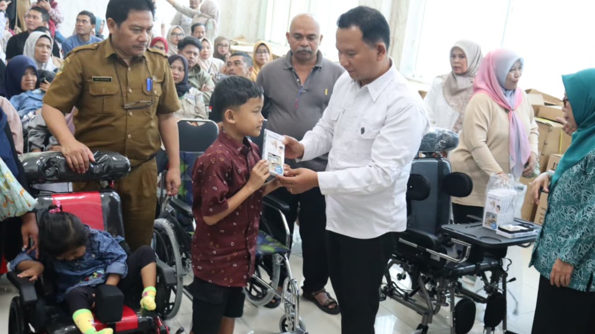 Ilustrasi penyaluran bansos Asistensi Rehabilitasi Sosial (ATENSI) 