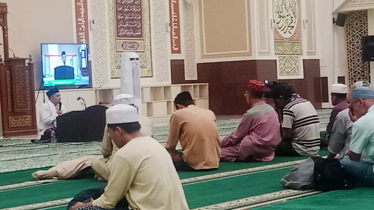 Kajian itikaf yang berlangsung di Masjid Agung Al Isro, Senin 16 Maret 2026.