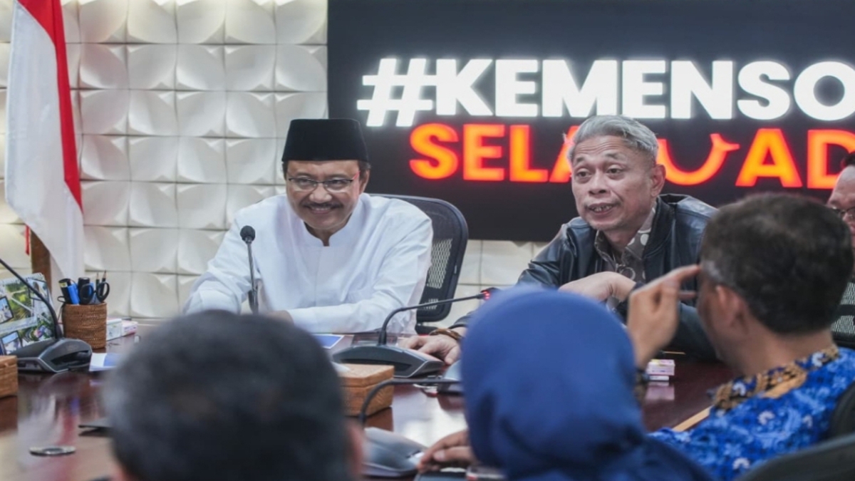 Mensos, Saifullah Yusuf membahas tentang penyaluran bansos di libur lebaran 2026.