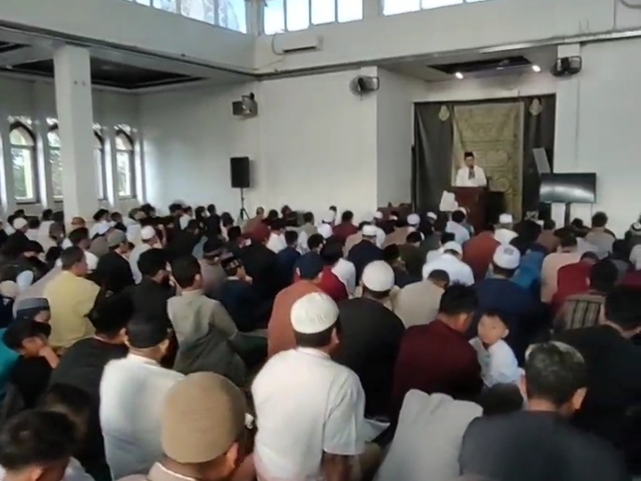 Penyelenggaraan Salat Idulfitri yang digelar Kamis 19 Maret 2026 di Mesjid Imam Al-Mahdi Kota Bogor. 