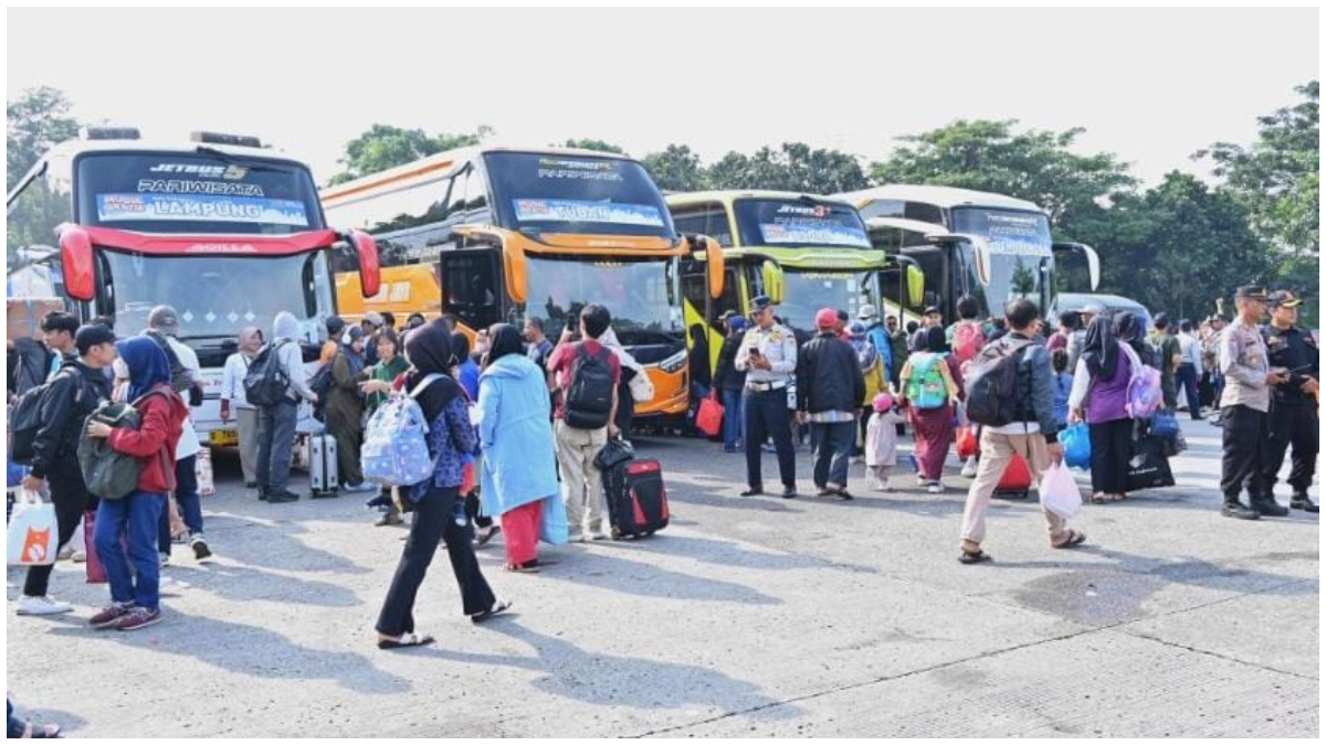 Suasana arus balik Lebaran 2026.