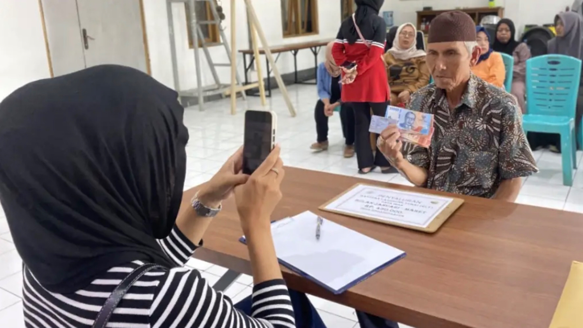 Ilustrasi Penyaluran Bansos PKH dan BPNT.
