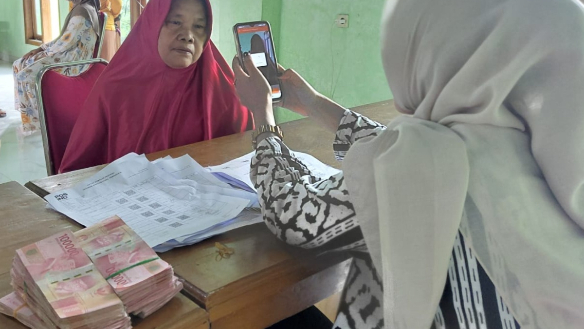Ilustrasi Penyaluran Bansos PKH dan BPNT.