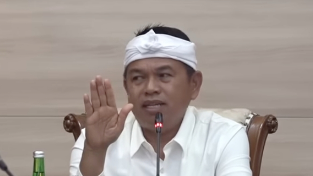 Gubernur Jawa Barat Dedi Mulyadi meminta agar tidak ada pungutan liar (pungli) di tempat wisata.