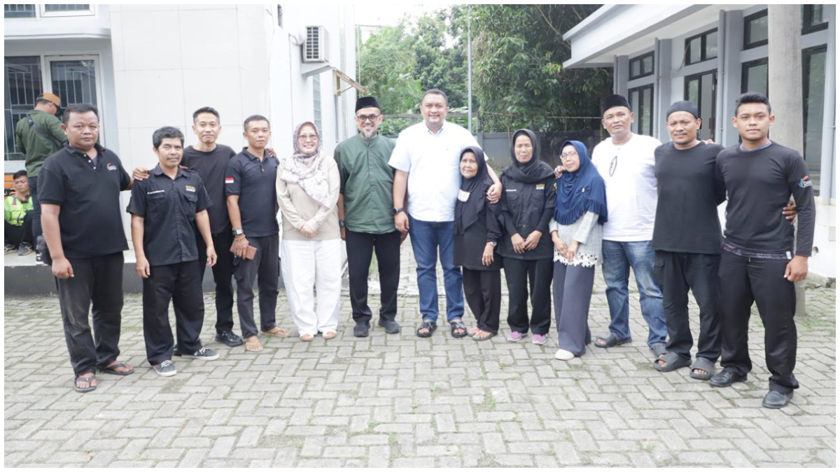 Bupati Bogor, Rudy Susmanto saat meninjau langsung BKS di Citeureup. 