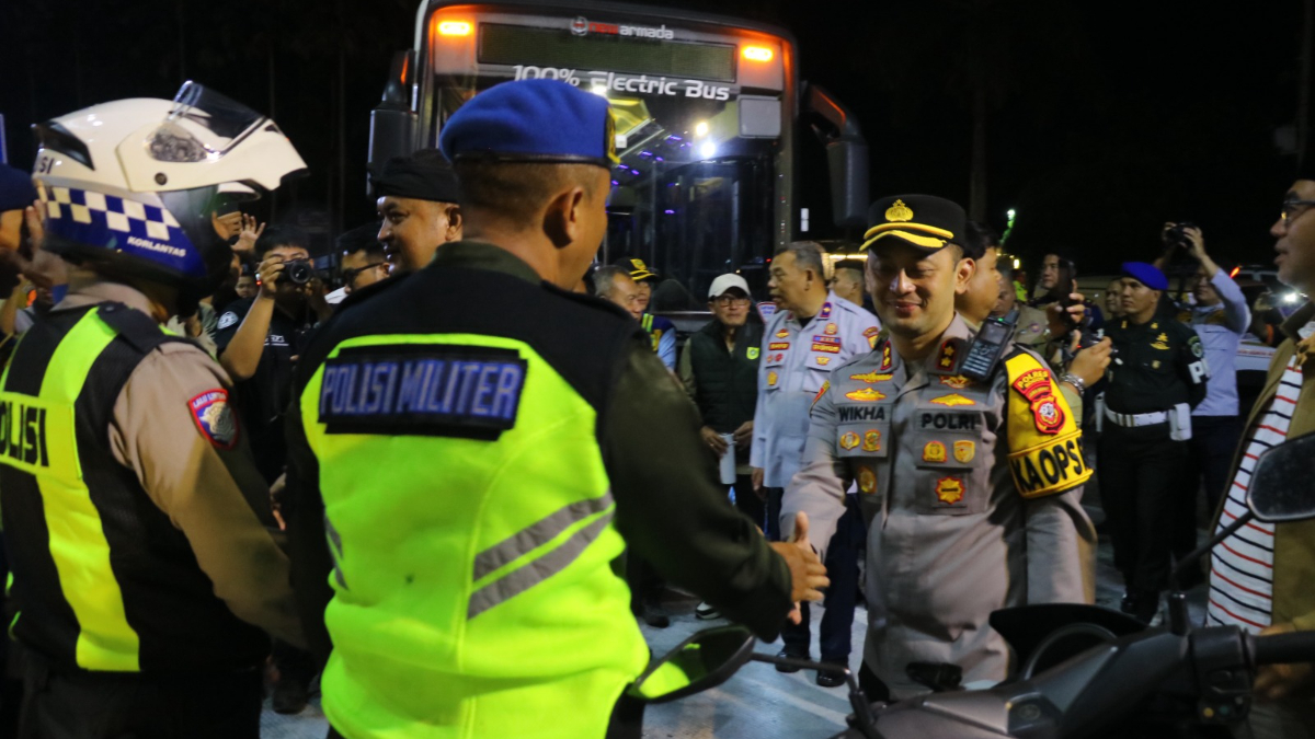 Kapolres Bogor AKBP Wikha Ardilestanto dalam operasi ketupat lodaya 2026.