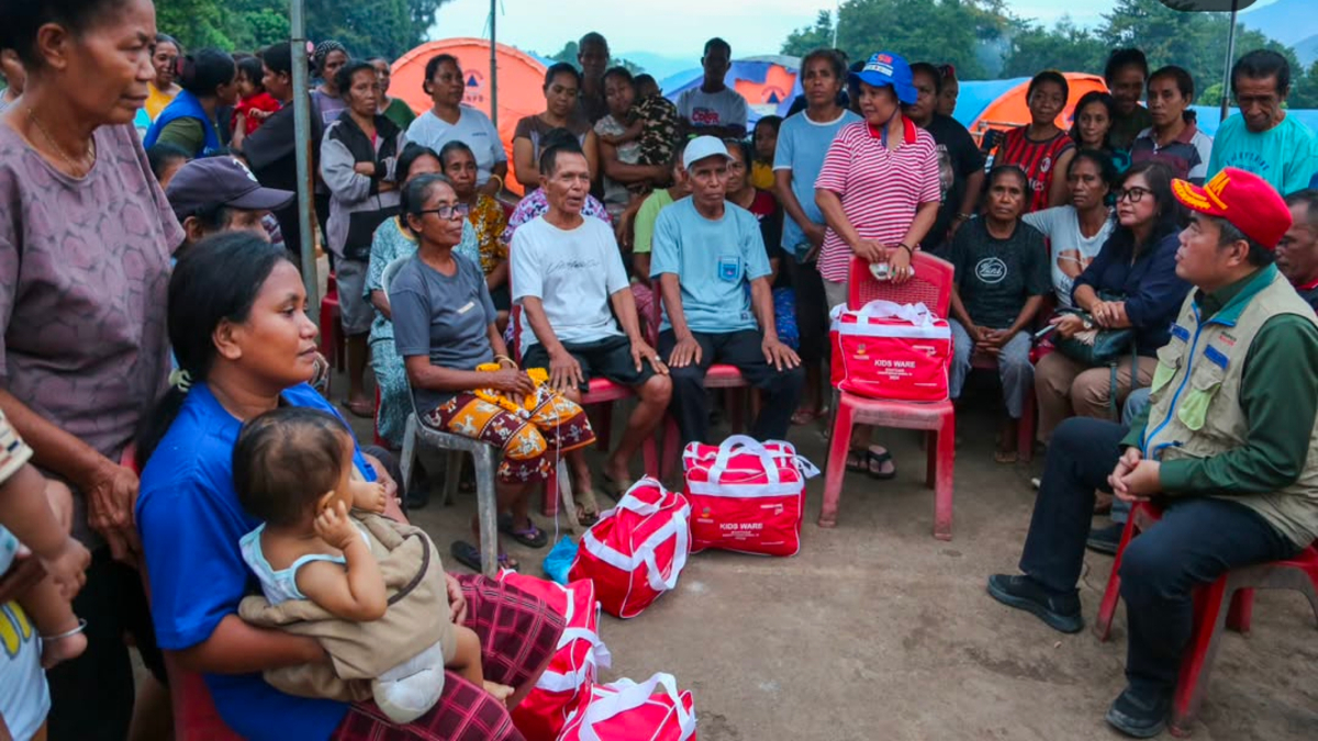 Ilustrasi penyaluran bantuan sosial (bansos).