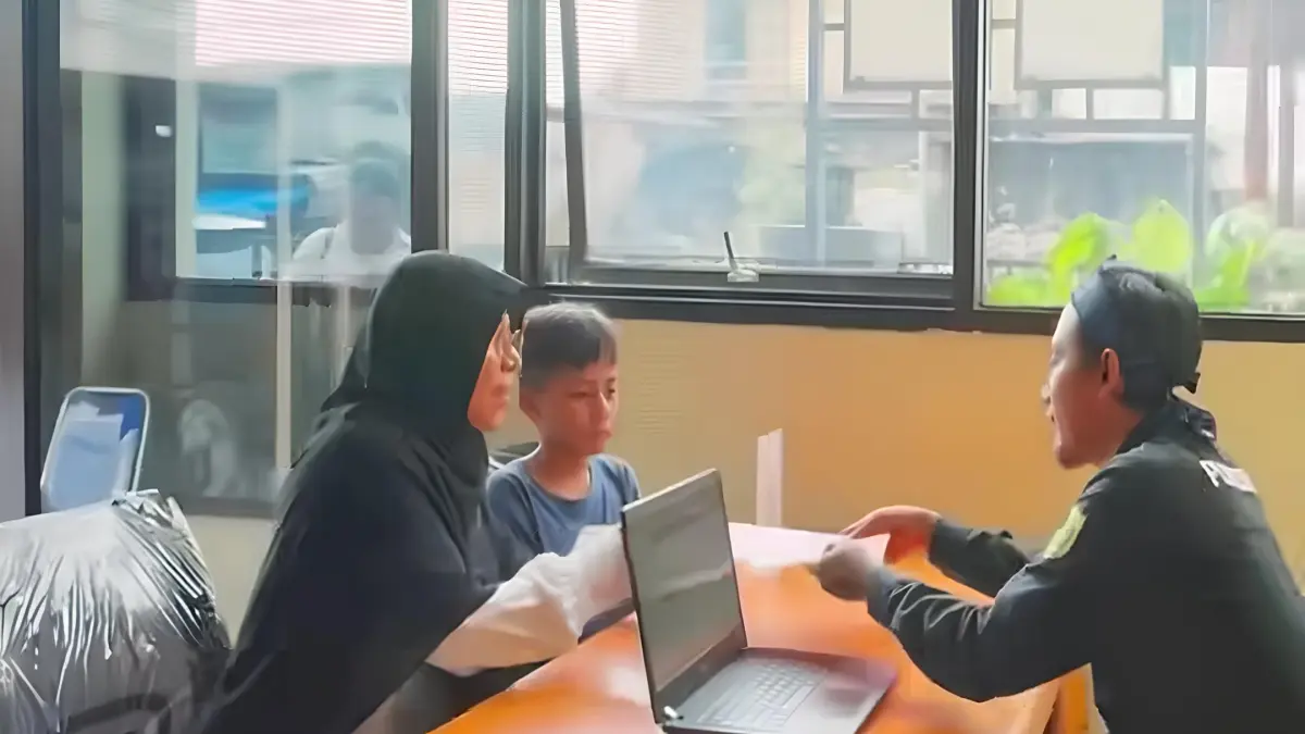 Ilustrasi penyaluran PIP kepada siswa. (Foto: Instagram @pkhbogorkab)
