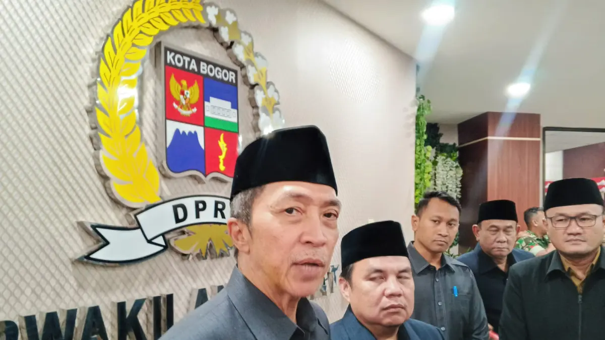 Wali Kota Bogor Dedie Rachim. Ia mendorong agar ASN Pemkot Bogor hemat BBM