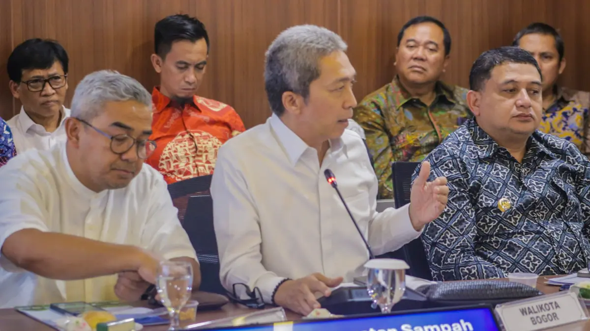 Wali Kota Bogor Dedie Rachim saat menghadiri rapat koordinasi terbatas PSEL di Jakarta. Foto: Humas Pemkot Bogor