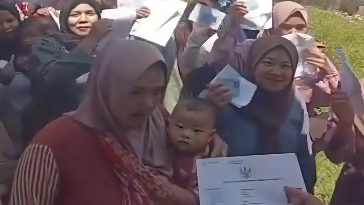 Ilustrasi penyaluran bansos kepada para penerima manfaat. (Foto: Instagram @pkh_jasinga)