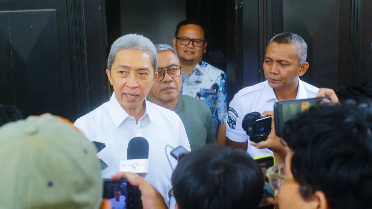 Wali Kota Bogor Dedie A. Rachim saat menyampaikan keterangan kepada wartawan (Dok. Humas Pemkot Bogor)