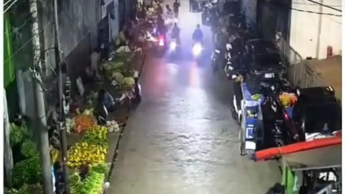 Aktivitas PKL di sekitar kawasan Suryakencana Kota Bogor. (Kiriman warga)