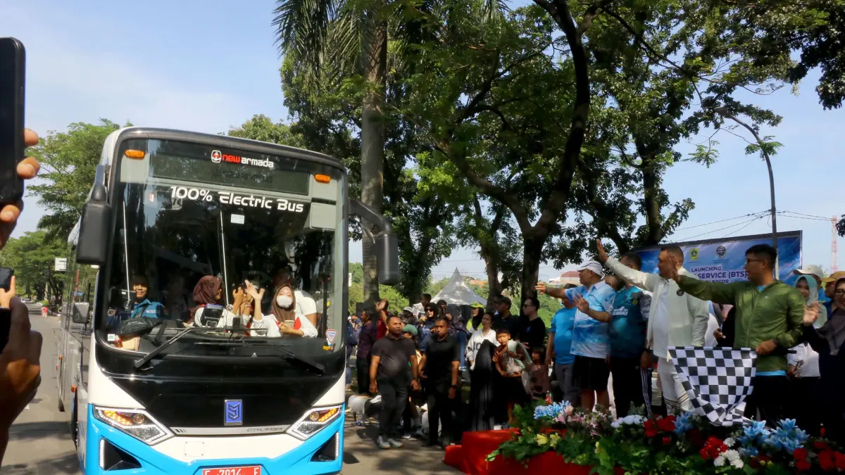 Peluncuran Bus Listrik Kabogor. Foto : Hendi Novian / Radar Bogor