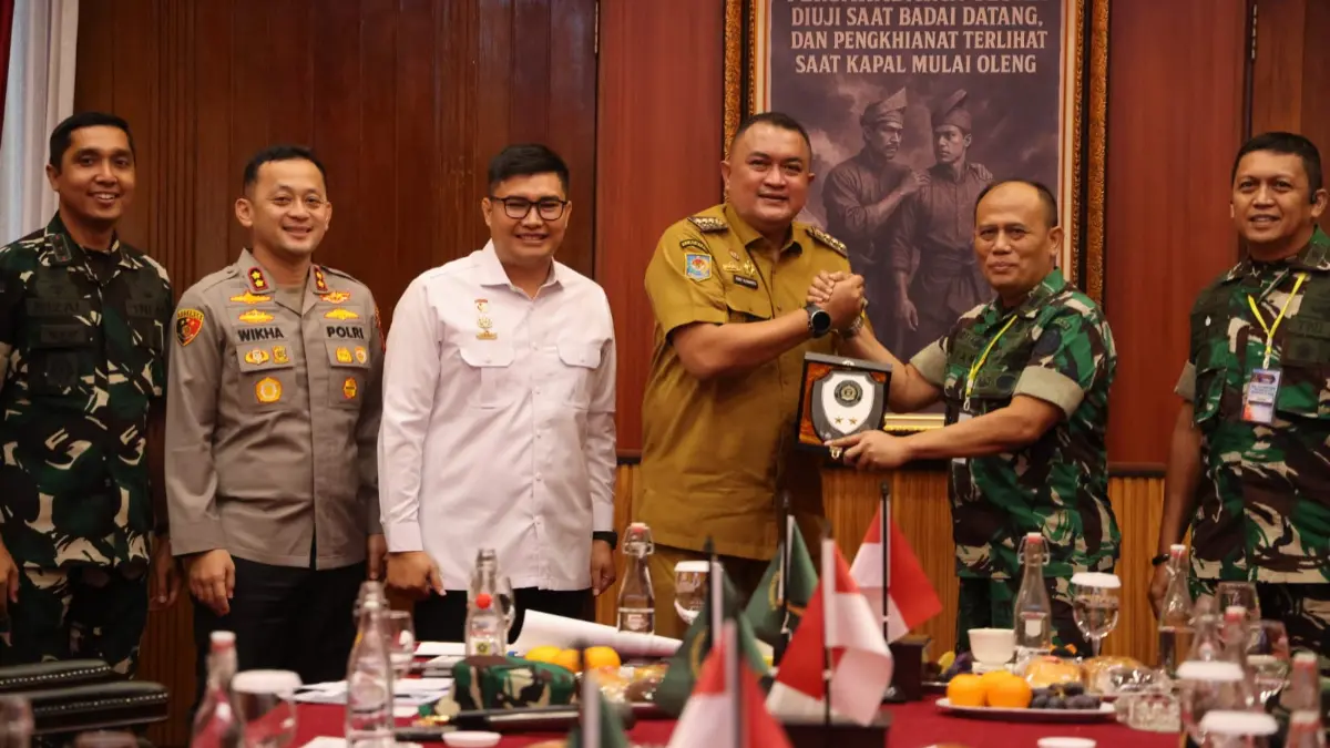 Bupati Bogor Rudy Susmanto bersama Forkopimda saat menerima kunjungan Perwira Siswa Dikreg LXVII Seskoad TA 2026, Senin, 6 April 2026. (Diskominfo Kabupaten Bogor) 