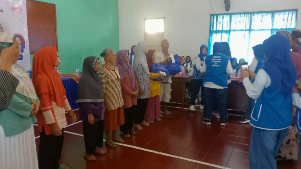 Antrean Penerima Bansos. (Foto:&nbsp;desawonosari.gunungkidulkab.go.id)
