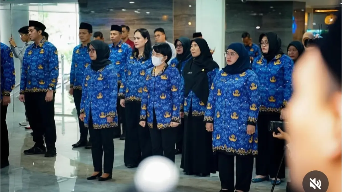 Ilustrasi ASN setelah lulus ujian CPNS. (Foto: Instagram/@meutya_hafid)