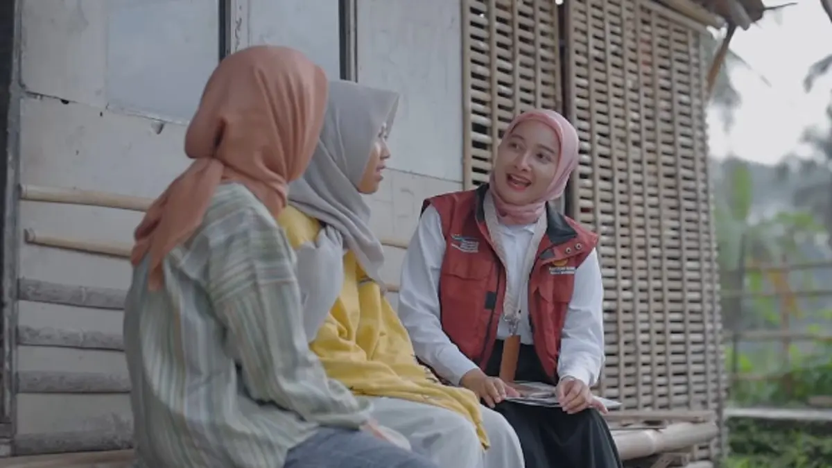 Ilustrasi pendamping sosial mendata KPM bansos (Foto: YouTube Kemensos RI)