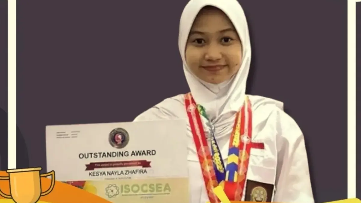 Siswi SMA Negeri 1 Bogor, Kesya Nayla Zhafira meraih berbagai prestasi nasional dan internasional.