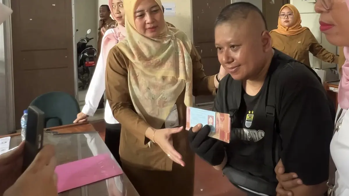 Ilustrasi Penyaluran Bansos PKH kepada KPM. (Foto: Instagram @kecamatan_bogorbarat)