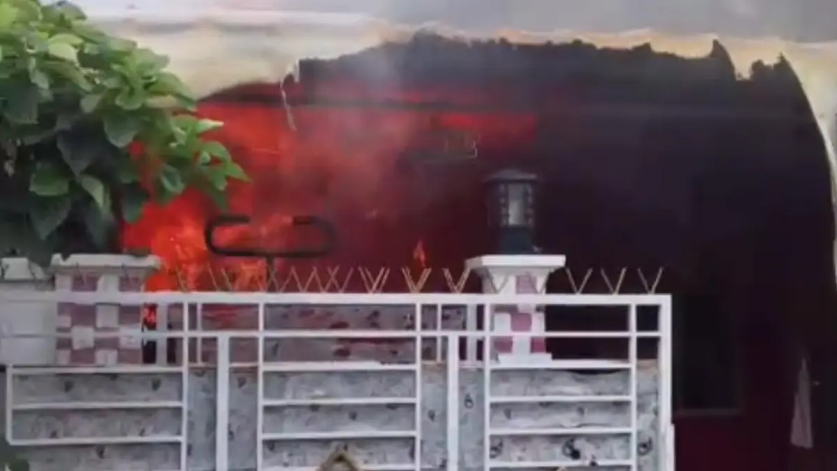 Kebakaran melanda rumah warga di Citeureup, Kabupaten Bogor, Kamis, 9 April 2026. (Dok. Damkar Kabupaten Bogo)