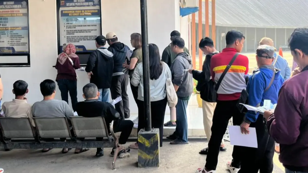 Suasana pembayaran pajak kendaraan di Samsat Kota Bogor.(Fikri/Radar Bogor)